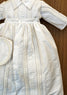 Ropon B017 Hecho 100% en shantung (seda) ya sea color blanco o color hueso,es la opción ideal para que su niño luzca lo mejor en su bautizo.